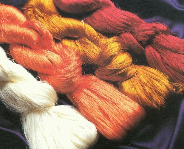 成都市天友丝绸的捻线丝是生丝及坯绸类产品.